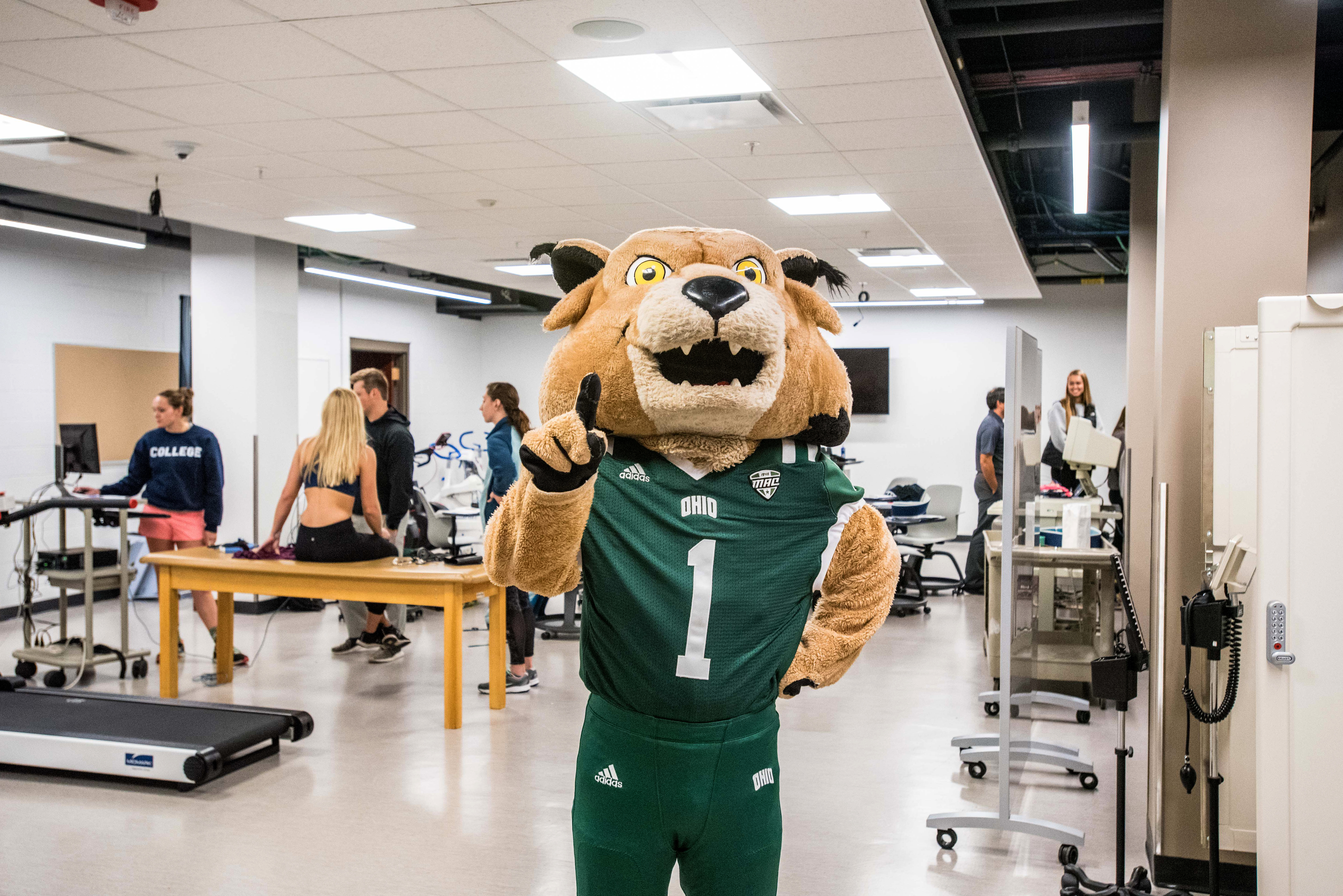rufus visits exercise physiology lab
