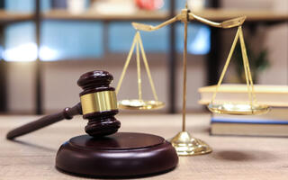 gavel